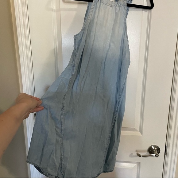 Cloth & Stone Blue Chambray Sleeveless Tie-Back Mini Dress - Picture 4 of 10